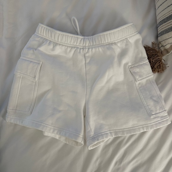 Aritzia shorts - Picture 1 of 3